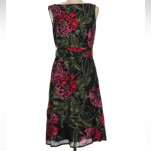 Tahari Arthur Levine Women's Sleeveless Fit & Flare Floral Pleated Dress Size 8 - Picture 1 of 5